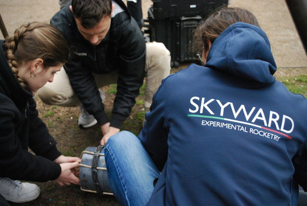 Mascherpa e Skyward Experimental Rocketry: Innovazione Spaziale