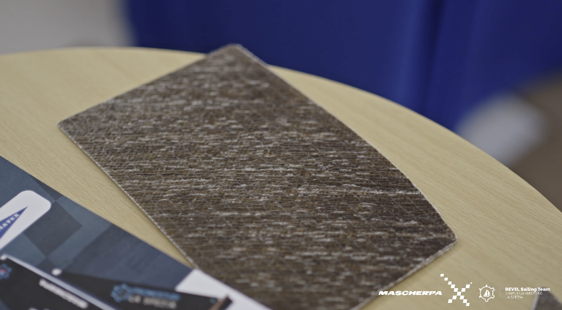 skiff Alba: materiali riciclati